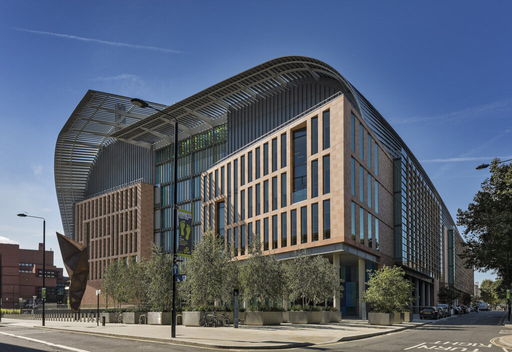 The-Francis-Crick-Institute-exterior-of-the-building-credit-PLP-architecture