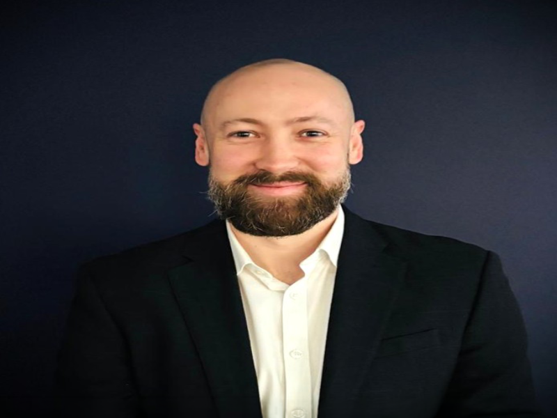 Jon-Hurdle-Real-PM-Staff-Photo-